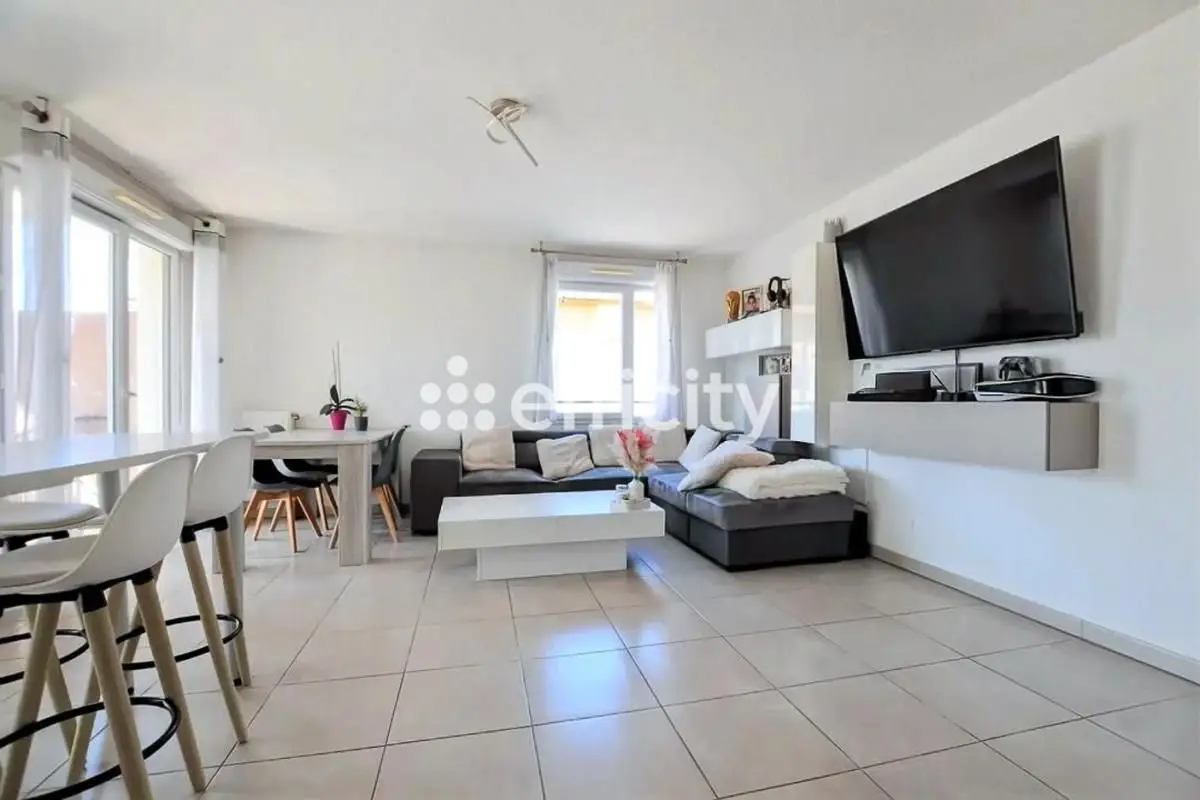 Apartment for sale in Feyzin — 2 bedrooms, 65 m² photo 5