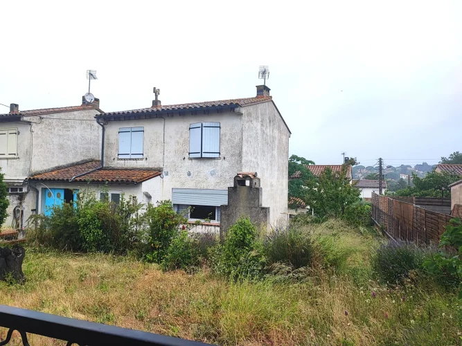 Villa with Attic (+) and Garden