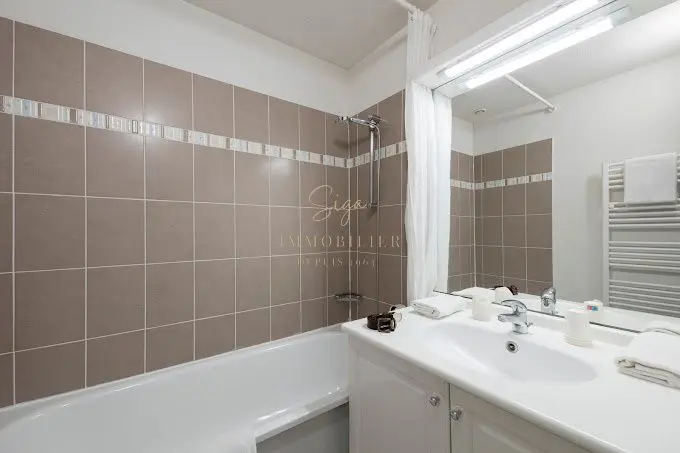 Apartment for sale in Gerzat — 3 bedrooms, 83 m² photo 5