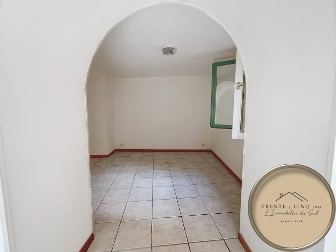 Renovated Village House with Garage photo 5
