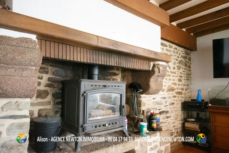 Mayenne, Gorron, la Dorée, Pretty 3 Bed, Detached, Stone Cottage on the Edge of a Village with Garden photo 4