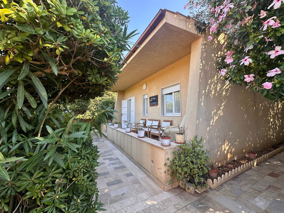 2 bedrooms villa, 75 m² Erice, Trapani (province)