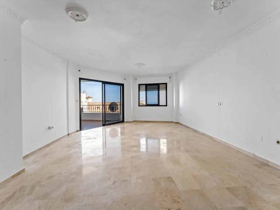 Target Estates  photo 2