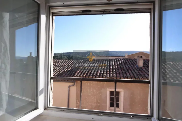 Luberon - Village House in Bonnieux photo 3