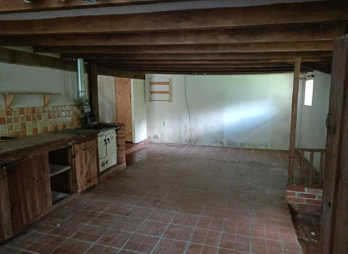 2 Bed House for Sale in Nanteuil-En-Vallée photo 4