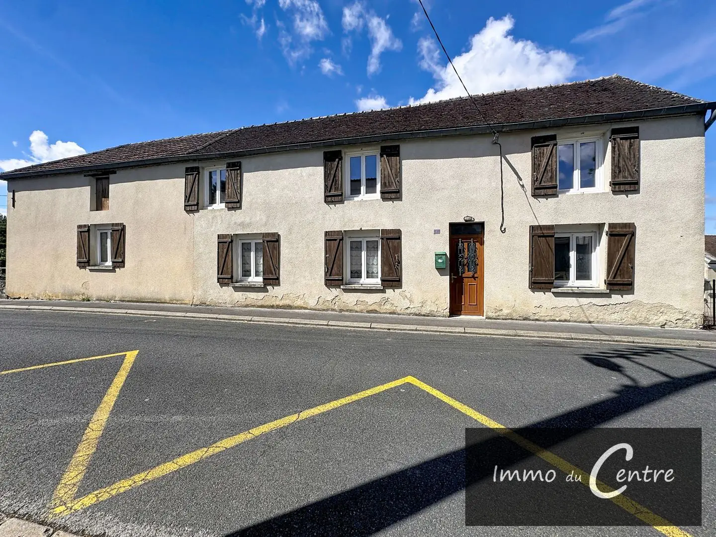 House for sale in Montmirail — 2 bedrooms, 124 m²