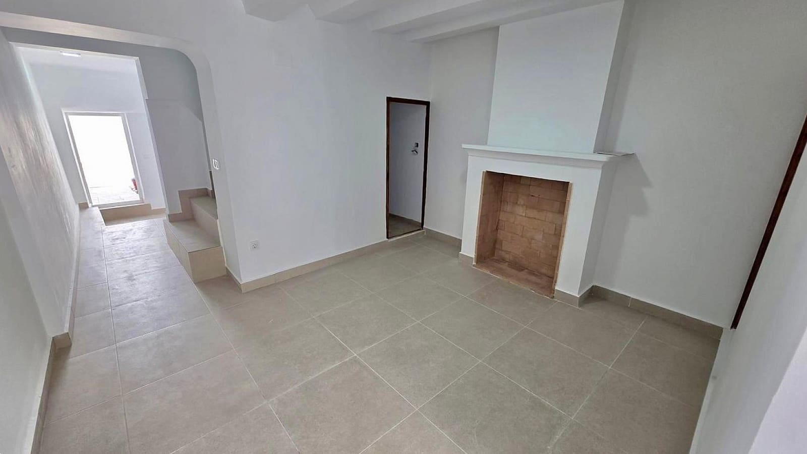 Townhouse for sale in Pinoso, Alicante photo 3