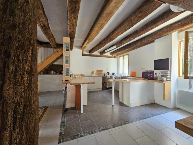 Charming Two-Bedroom House in a Quiet Hamlet photo 5