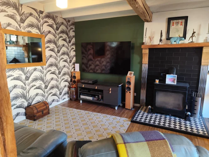 Three-Bedroom Stone House with 1 Bedroom Guest Annexe and Pretty Courtyard Garden photo 5