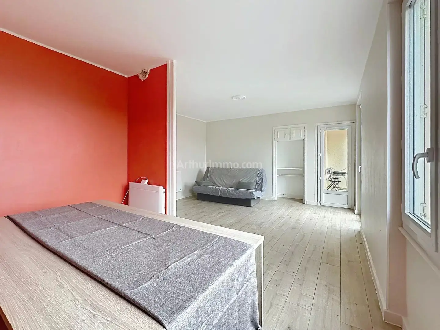 Apartment for sale in Roanne — 2 bedrooms, 72 m²
