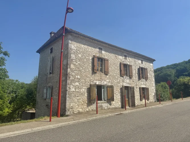Montaigu De Quercy Stone Village with 2 Bedrooms, Outbuilding photo 5