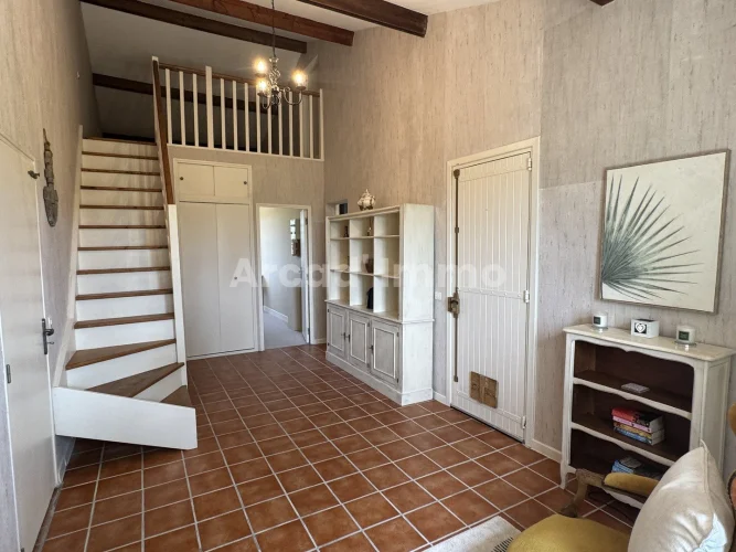 A Lovely Single-Storey House, 4 Bedrooms and an Enclosed Garden. photo 2