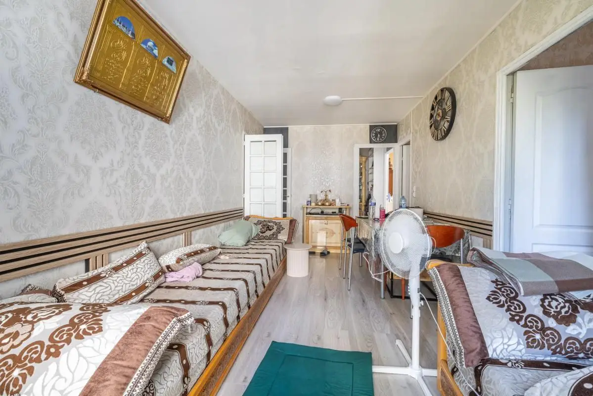 Apartment for sale in Grigny — 3 bedrooms, 66 m² photo 4