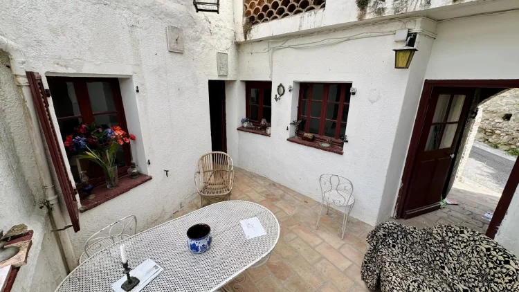 Haut De Cagnes — Charming Village House to Renovate with Rooftop Terrace and Open Views photo 3