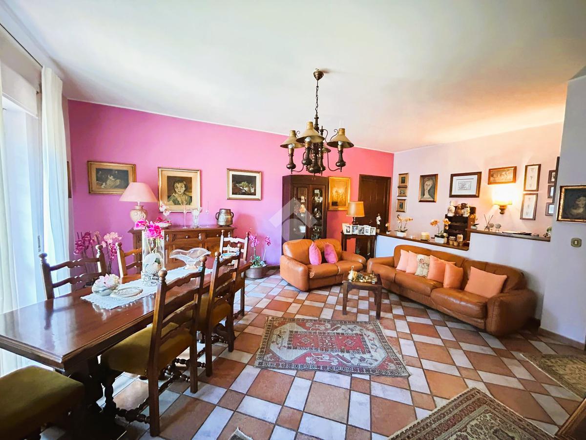 Property in Montelanico photo 4