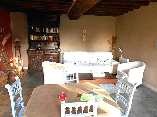 Tastefully Renovated 3 Bed Family Home Retaining Much Charm and Original Features. Stone Outbuilding. Very Large Outbu… photo 4
