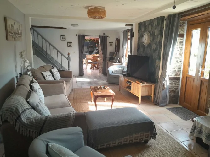 Pretty 3 Bed Cottage, la Trinite Porhoet, Morbihan photo 2