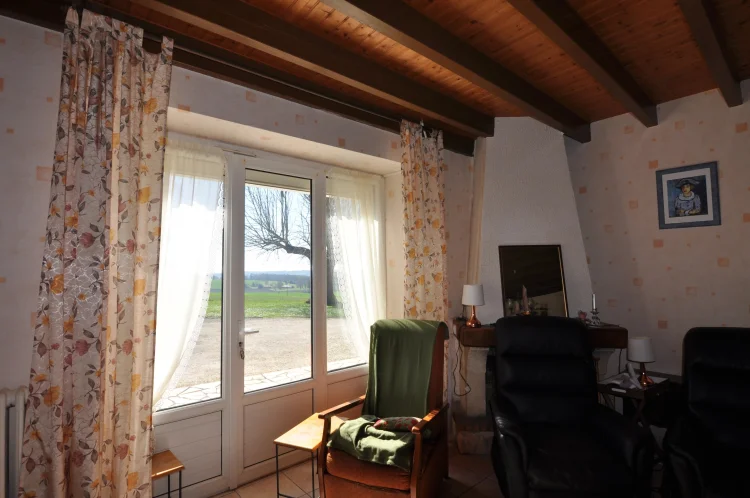 3-Bedroom House of 120m² with Barn and 7830m² Garden photo 5