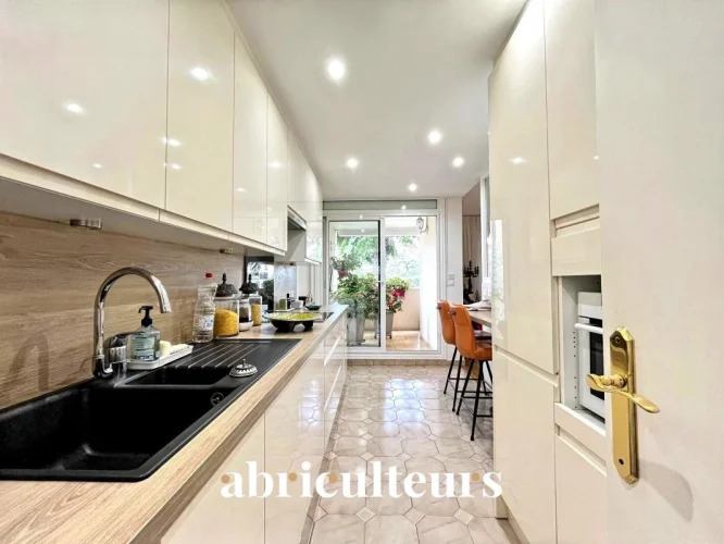 4-Room Apartment - Impeccable Condition - Immediate Proximity to Enghien-Les-Bains photo 5