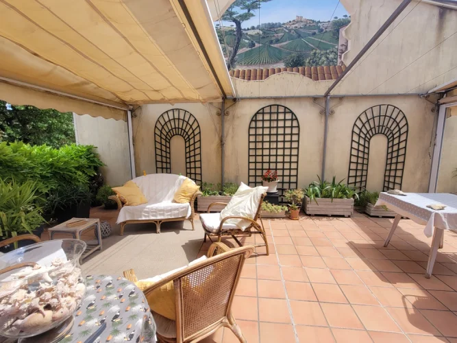 Charming Village House with 101 M2 of Living Space, 4 Bedrooms and a Lovely Sunny Terrace. photo 3