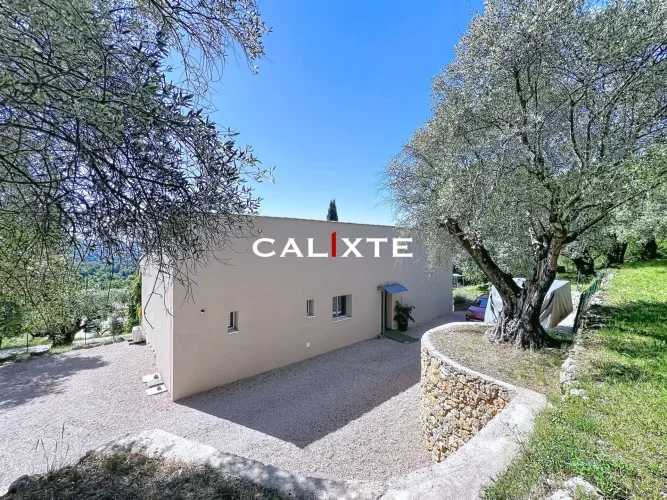 Viager - Montauroux House with Panoramic View photo 4