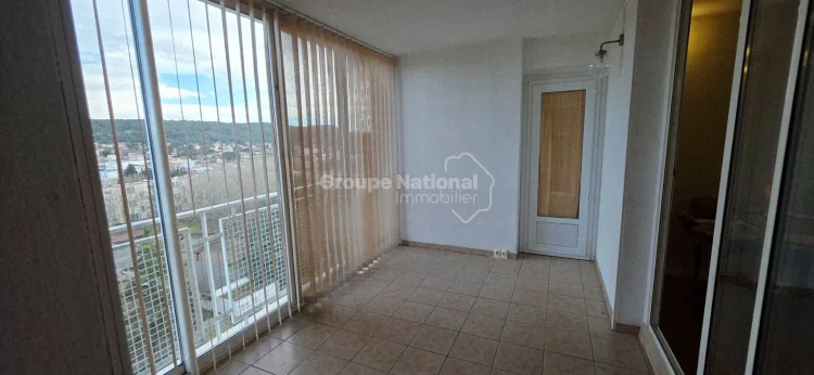 Apartment of 109 m² with a Loggia in a Secure Residence