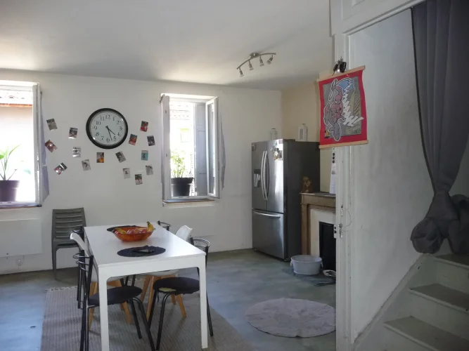Montbrison Centre Townhouse with Large Garage photo 5