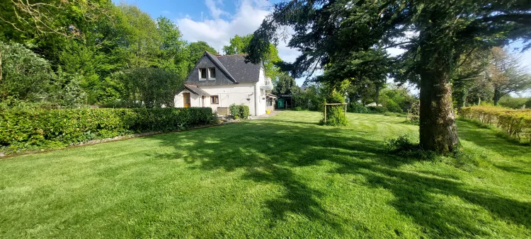A True Retreat in Brittany, Serene Views in a Charming Village photo 2