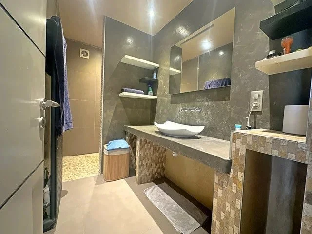 Renovated Townhouse in Arles, Mouleyres Neighborhood photo 5