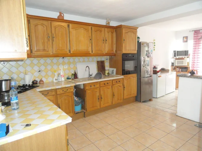 Modern Villa from 2007 with 117.26m² of Living Space photo 3