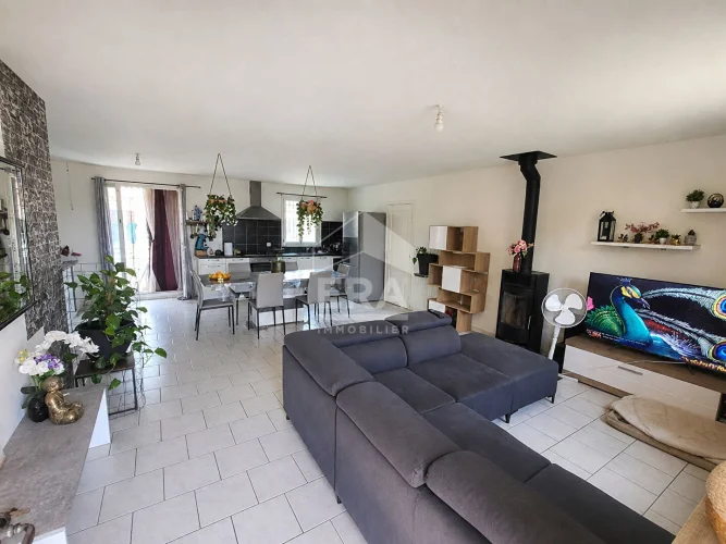 L'escale - Individual 4-Room House with Garage and Garden photo 2