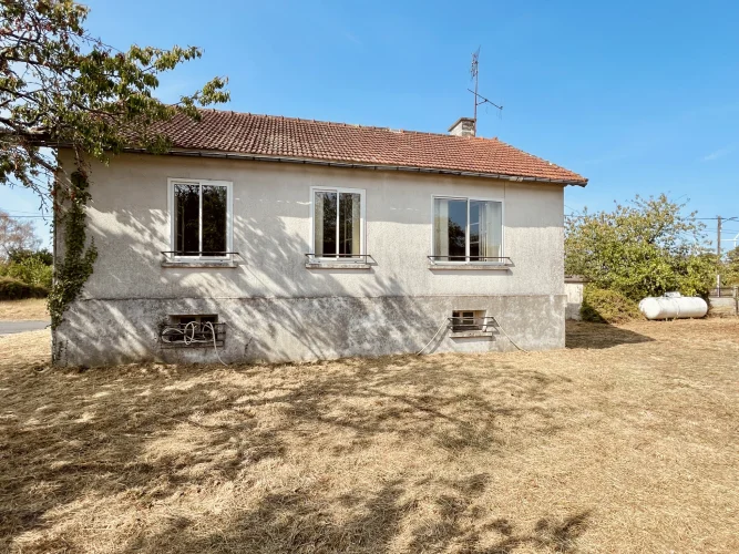 In a Quiet Village, Detached House with a Full Basement to photo 3