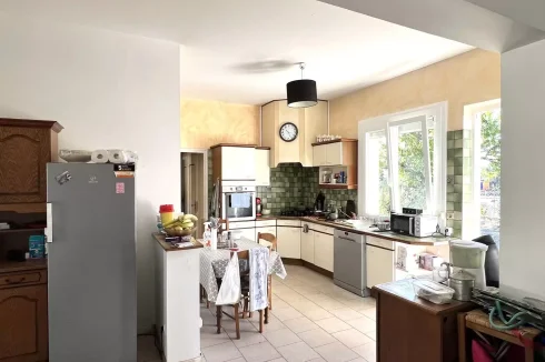 Single-Storey House in the City Centre photo 4