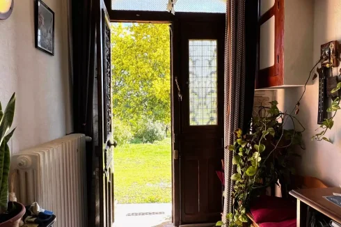 Character House Set in 1.24 Hectares of Wooded Grounds photo 4