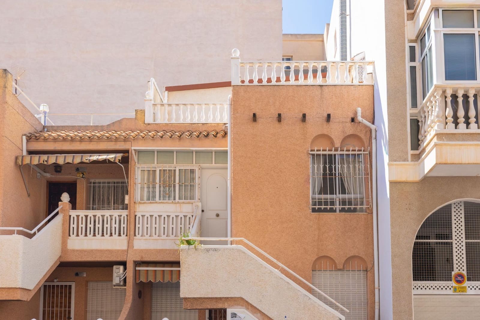 Bungalow for sale in Centro, Torrevieja, Alicante photo 2