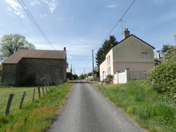 Nice Set of Stone Buildings with Nearly Ten Acres Land and Woodland. photo 2