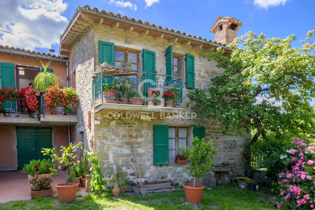 6 bedrooms country house, 225 m² Gubbio, Perugia (province) photo 3
