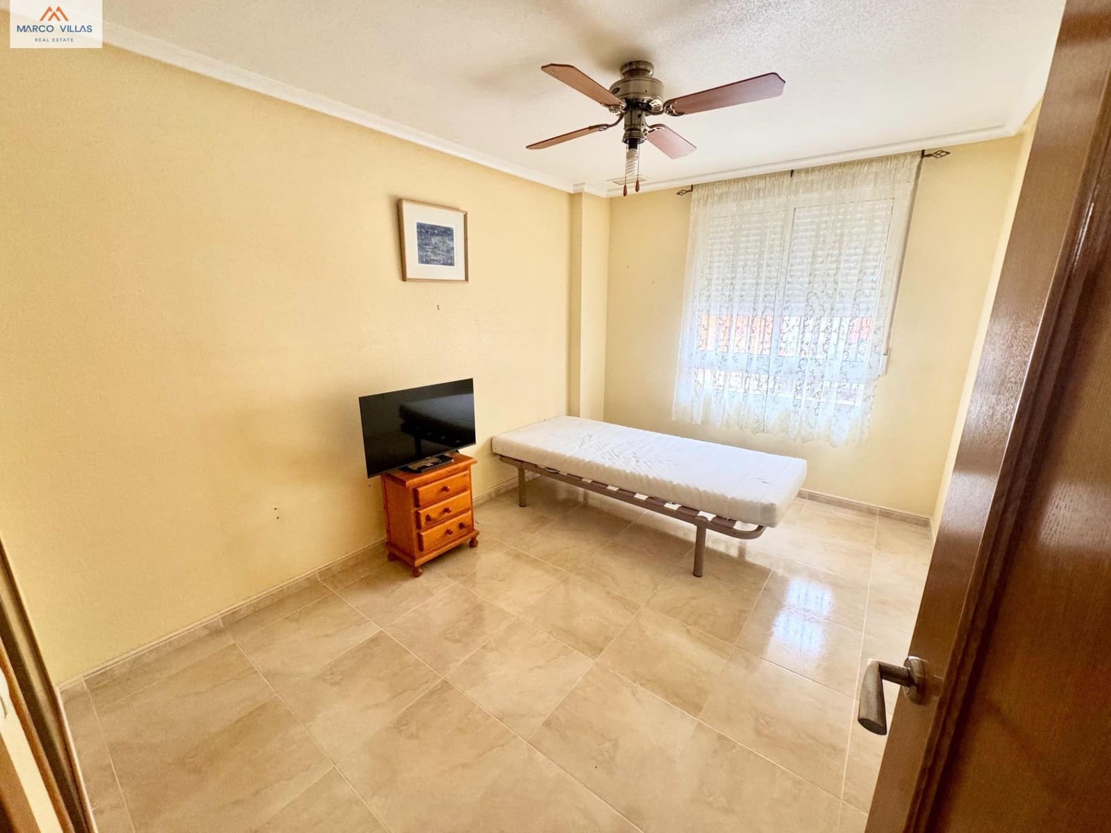 Apartment for sale in Dolores, Alicante photo 2