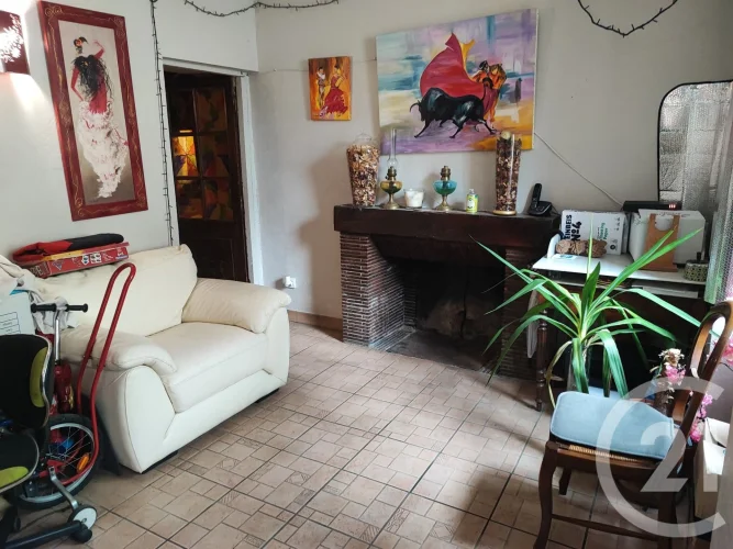 In Cesseras, 5 Minutes from Olonzac: Village House with a Garage and a Terrace with no Overlooking photo 4