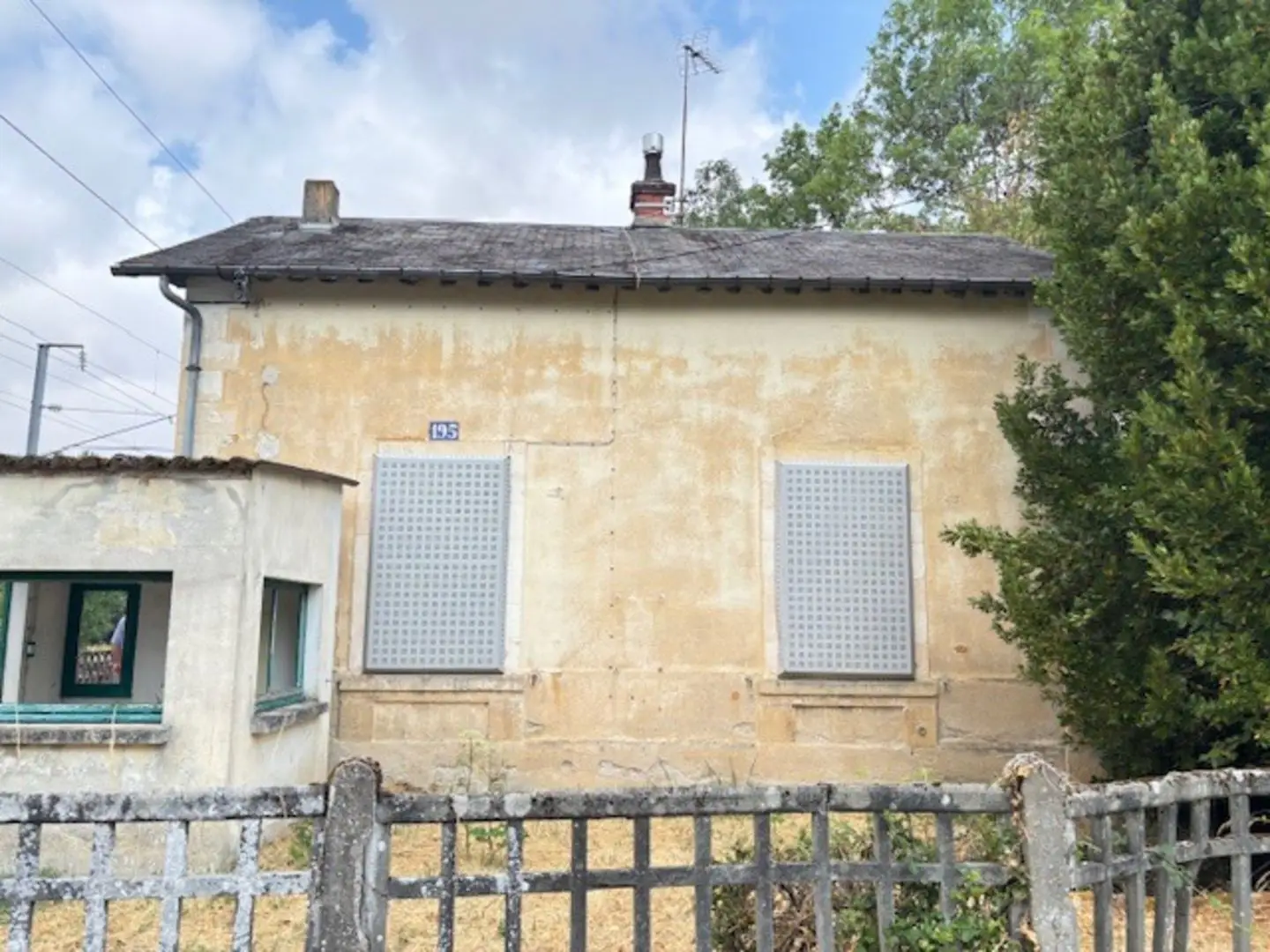 House for sale in Bengy-sur-Craon — 2 bedrooms, 69 m² photo 4