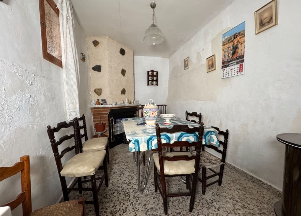 Townhouse for sale in Blanca, Murcia photo 2
