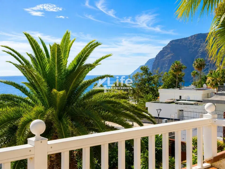 Apartment in Acantilado De Los Gigantes, Tenerife photo 5