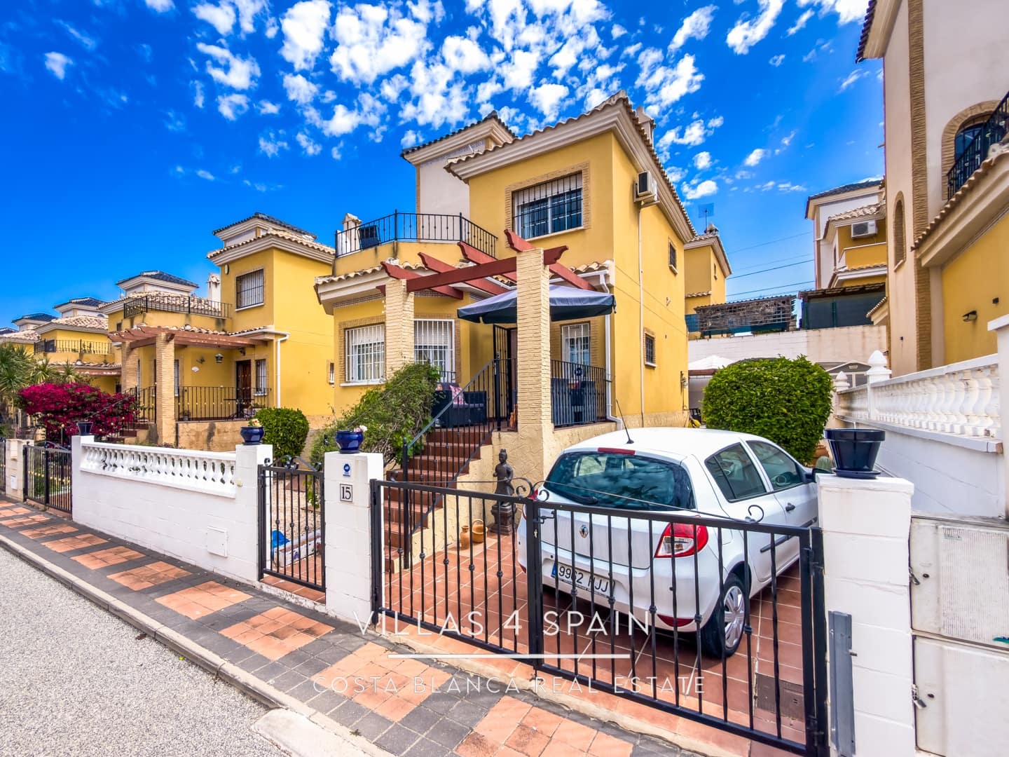 Villa for sale in Algorfa, Alicante photo 2
