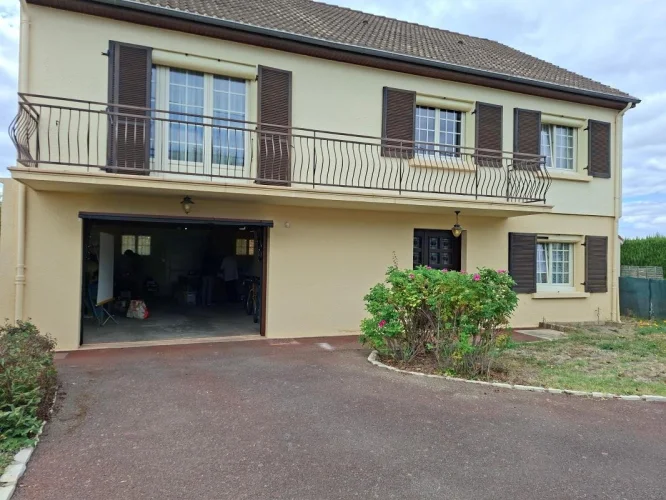 House for Sale photo 5