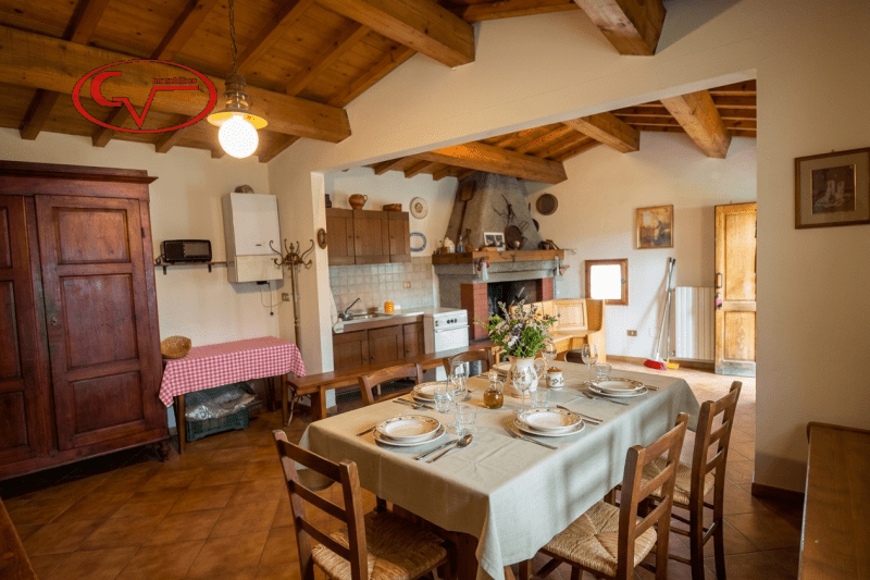 Property in Montevarchi photo 4