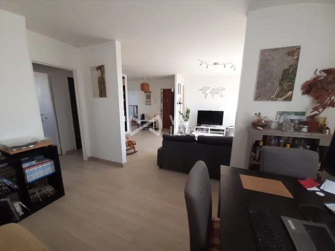 Exclusive - 2/3 Bedroom Apartment in the Résidence Des Chênes + Cellar + Parking photo 4