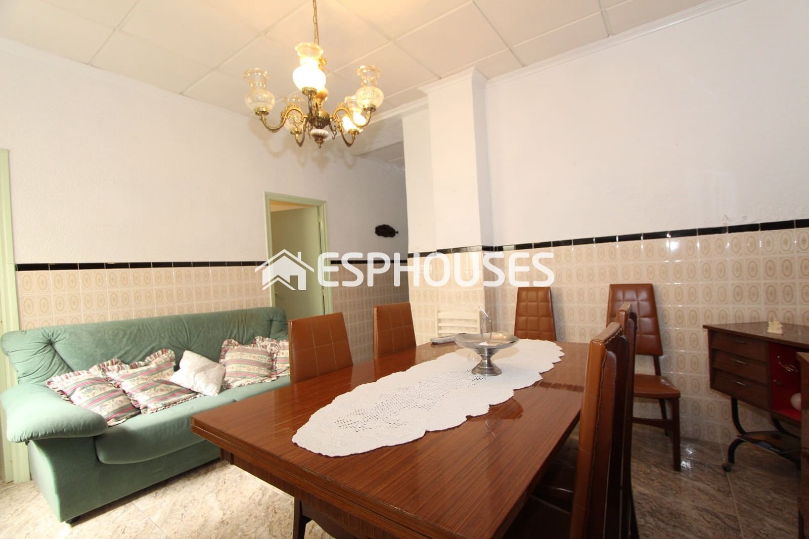 Townhouse for sale in Zona Pueblo, Guardamar del Segura, Alicante photo 4