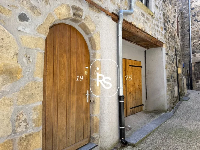 19th Century House Fully Renovated, 95 m² of Living Space with a Superb Roof Terrace photo 4