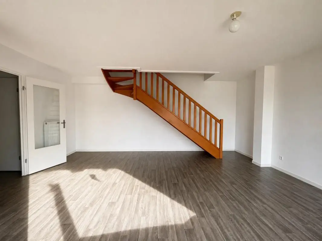 Apartment for sale in Saint Pryve Saint Mesmin — 3 bedrooms, 82 m² photo 5