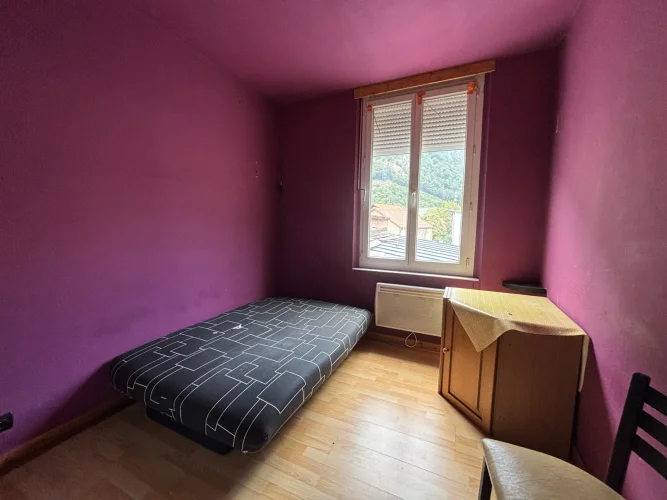 Charming 2-Bedroom Apartment a Stone's Throw from the Centre of Moût photo 3